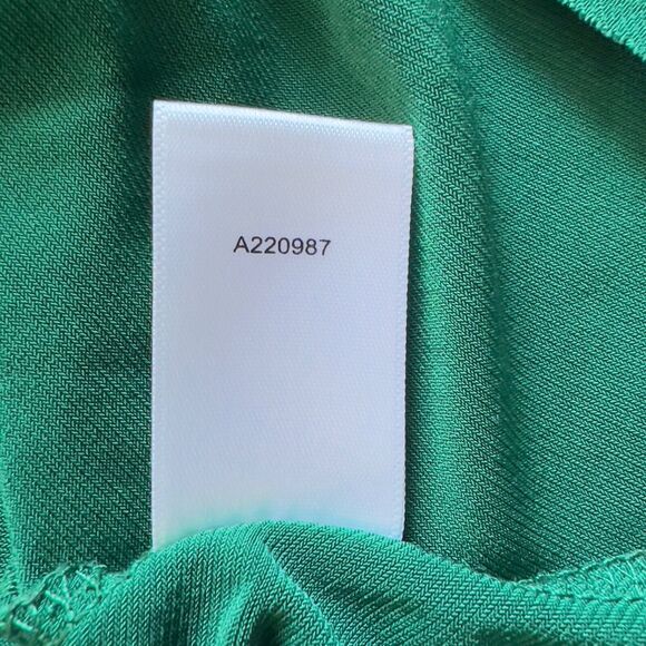 Susan Graver Top Size 3X Green Liquid Knit Tiered 3/4 Sleeve - Picture 7 of 7